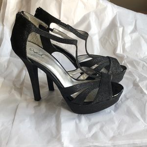 Black Sparkle 5” Platform Glitter Pumps Heels